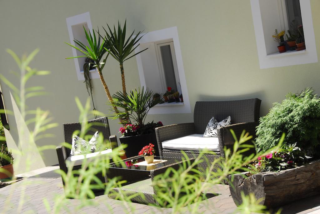 Garni Dornach Hotel Schenna Exterior photo